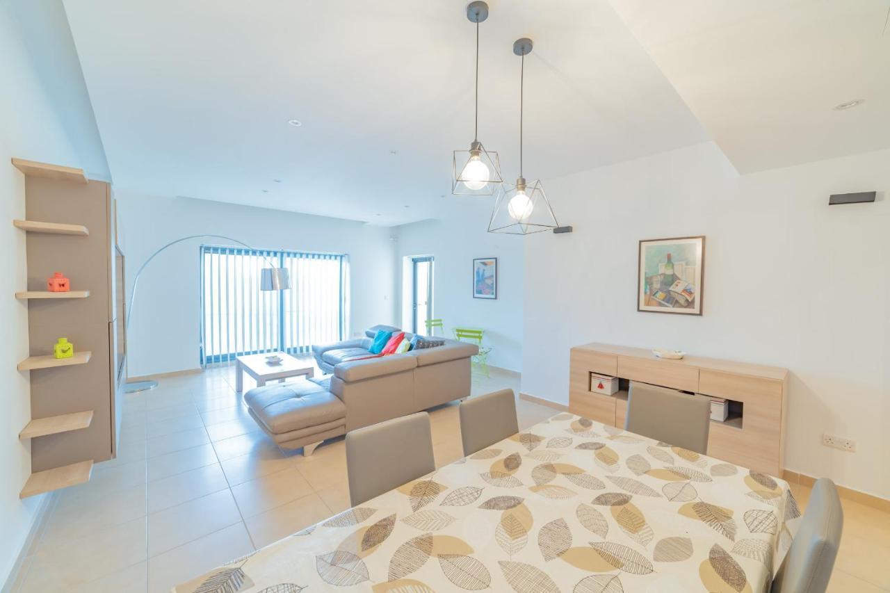 Luxury Seaview & Pool-Hosted By Sweetstay Mellieha Exterior foto